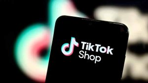 Cảnh báo người dùng về hàng giả tràn lan trên TikTok Shop